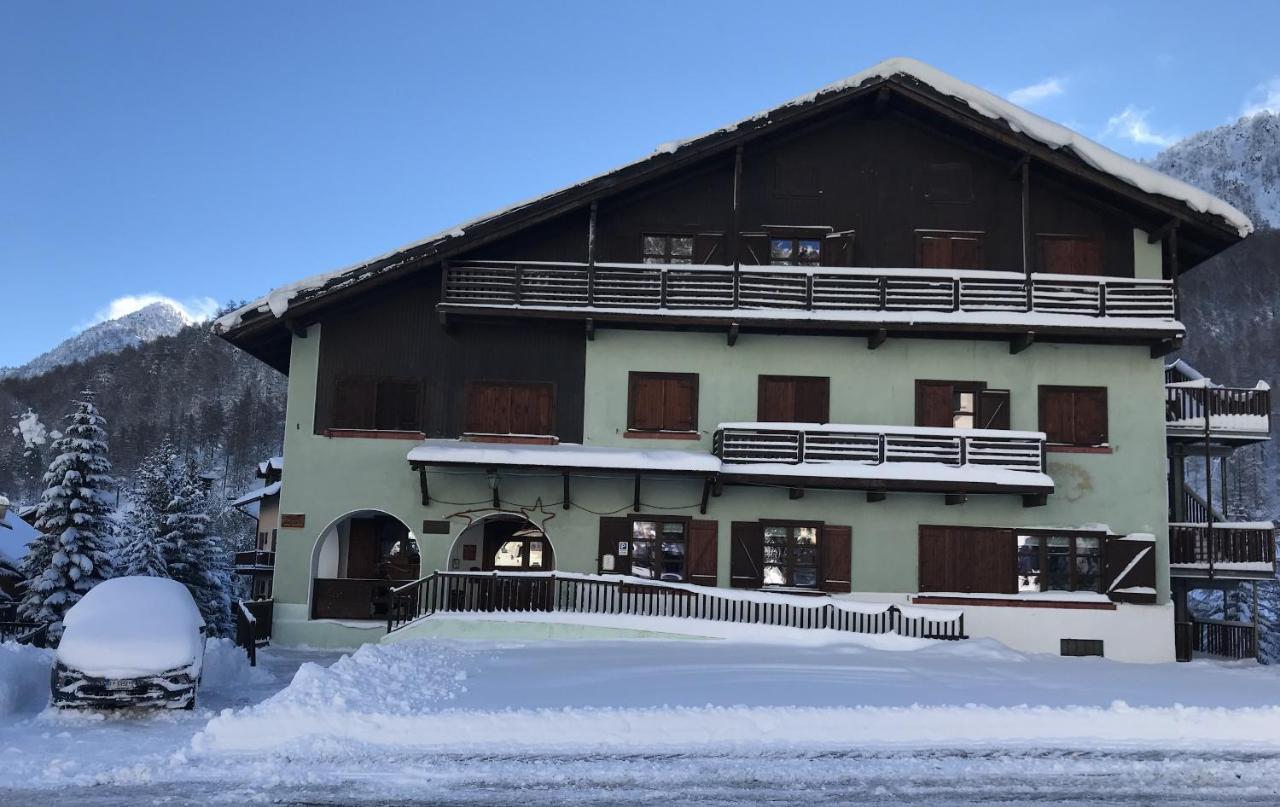 קלאבייר Chalet Della Luna מראה חיצוני תמונה